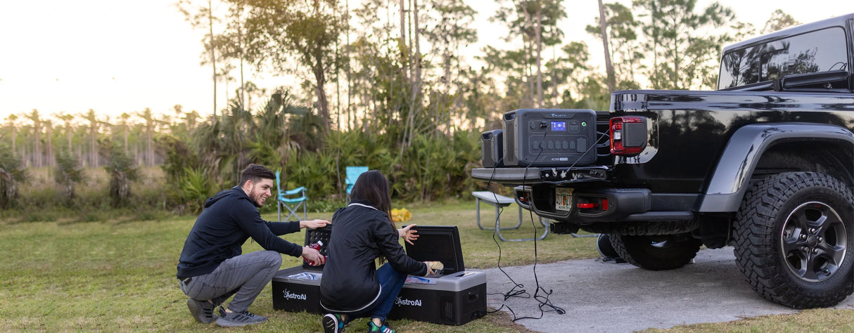 BLUETTI Portable Power Station AC300 picnic